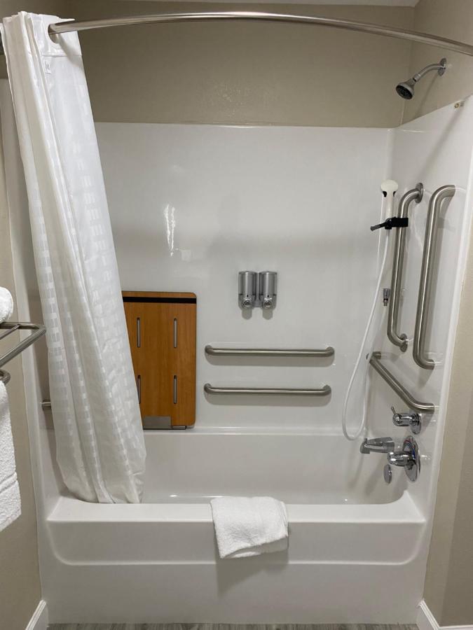 Hotel Desoto Olive Branch Exterior photo
